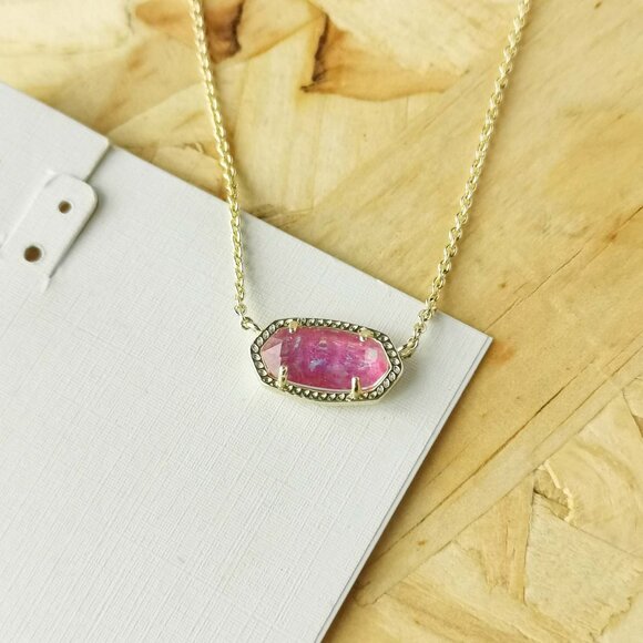Kendra Scott Jewelry - NEW Kendra Scott Elisa Fuchsia Kyocera Opal Necklace Gold